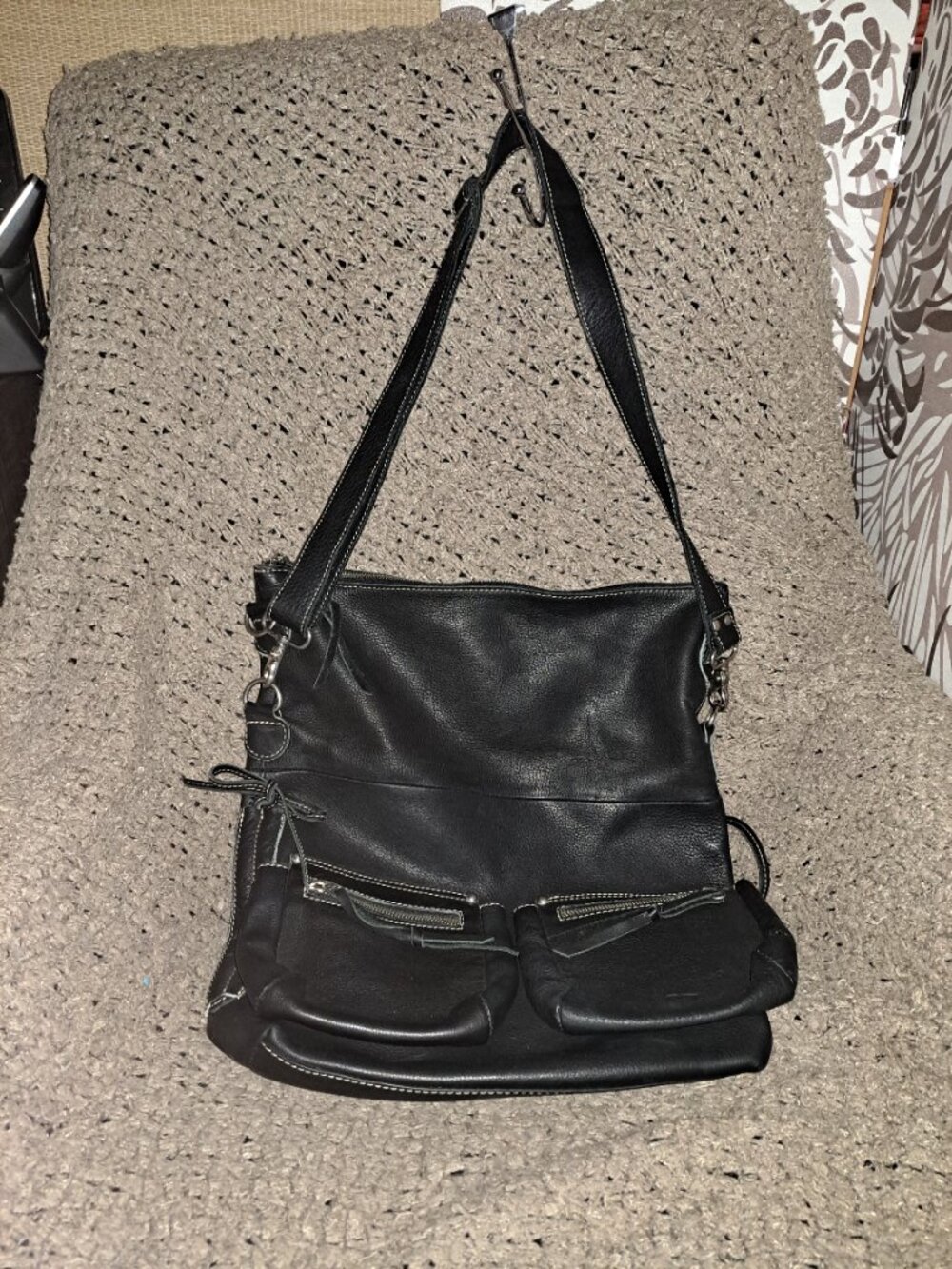 HIP-CANADA MAPLE LEAF-Vintage Black Thick Leather Foldover Bag-Silver-Near Mint - Picture 2 of 9